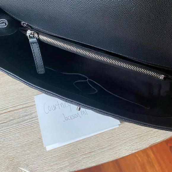 Chanel 19K Coco Top Handle in Grey w/ Ruthenium HW - Picture 12 of 16